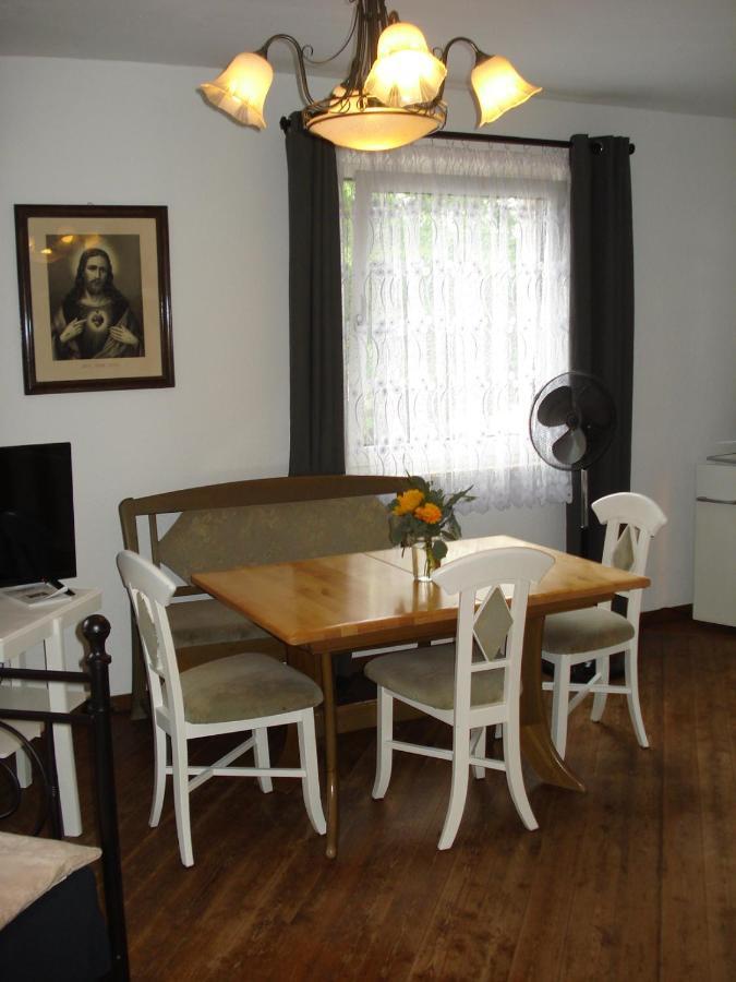 Appartement 25 Qm Mit Bad An Der Mosel - Naehe Koblenz Dieblich Exterior photo