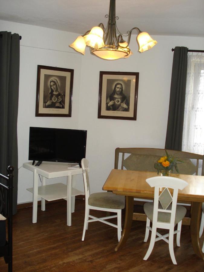 Appartement 25 Qm Mit Bad An Der Mosel - Naehe Koblenz Dieblich Exterior photo